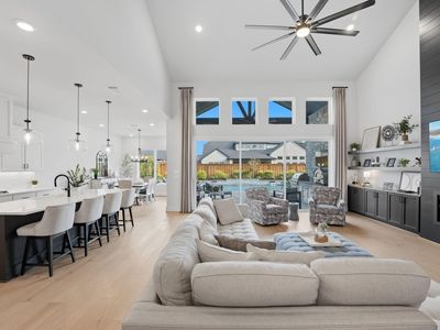 4708 Lorelai Ln