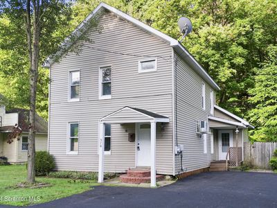 576 Main St