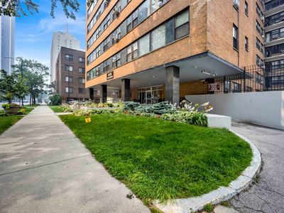 6118 N Sheridan Rd APT 310