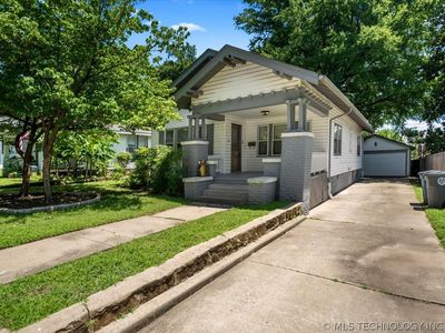 1625 S Troost Ave