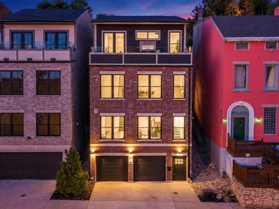 148 Mulberry St