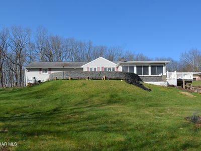 875 Davis Rd