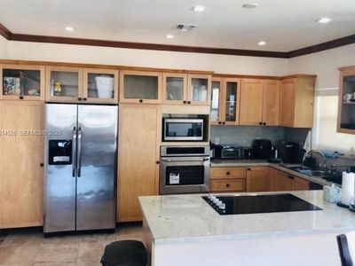 2780 NE 183rd St #Penthouse 01