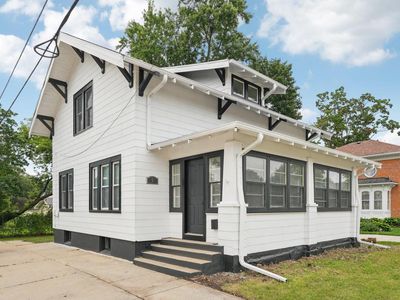 7 West Geneva STREET