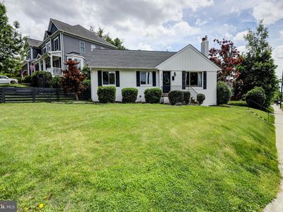 2013 Patrick Henry Dr