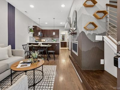 2132 Decatur Street
