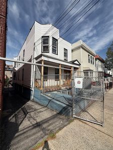 1129 Beach Avenue
