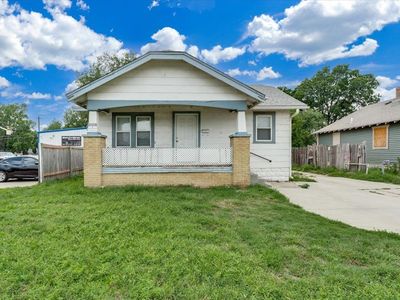 2043 S Broadway Ave #2045-2047-2049