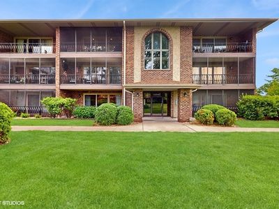 8842 W 140th St APT 1B