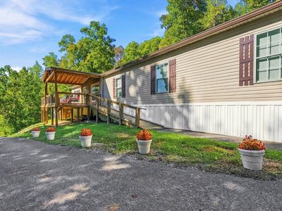 260 Carr Ridge Rd