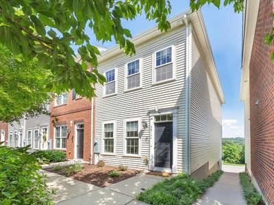 3917 Colonial Green Cir SW