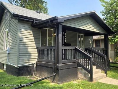 2216 Sunnyside Ave
