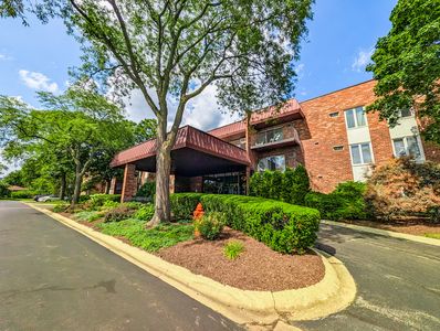 1121 W Ogden Ave APT 165