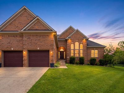 1084 Bay Colony Dr