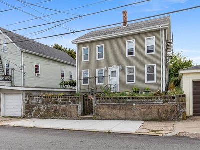 94 Perry St