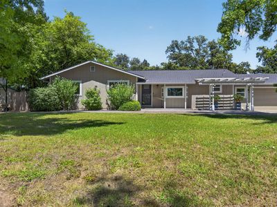 8833 Elm Ave