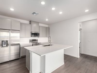 6153 N Ceylon St BUILDING 307-4