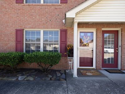 2909 Dexter Ct