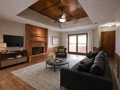 885 Linden Grove Cv