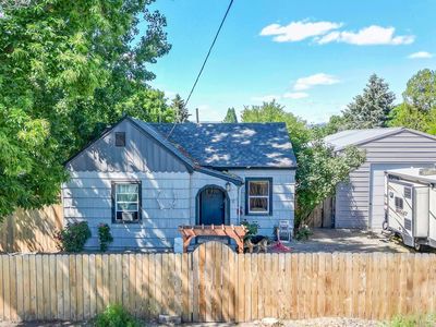 429 Burrell Ave