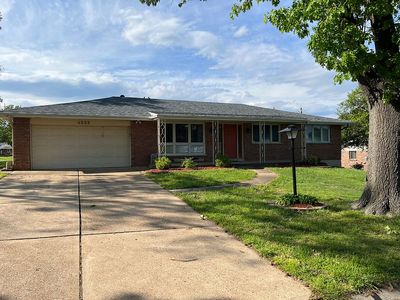 4533 Moonglow Dr