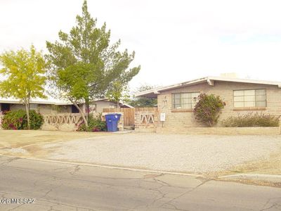 4155 E Bellevue St