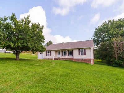 1051 Johnnie Bud Ln