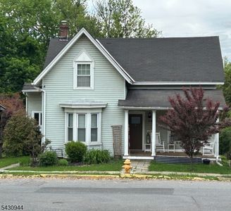 64 Brunswick Ave
