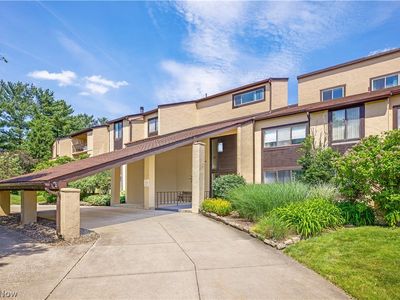186 Court Dr APT 105