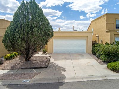 3627 Calle Pino NE
