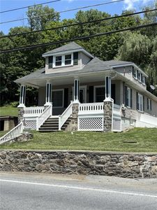 1067 Lower South Main St
