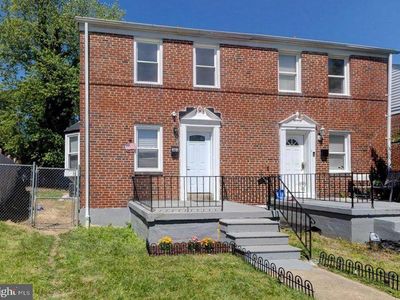 303 Charter Oak Ave