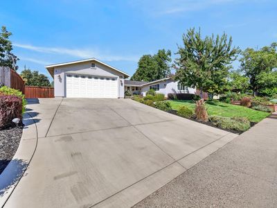 4337 Glenridge Dr