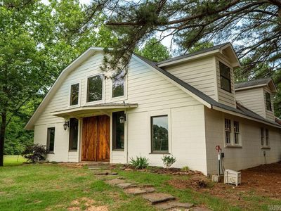 2300 E Country Club Rd