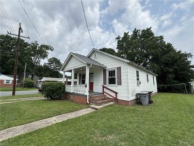 386 Leeland Ave