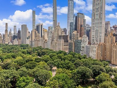25 Central Park W APT 26J