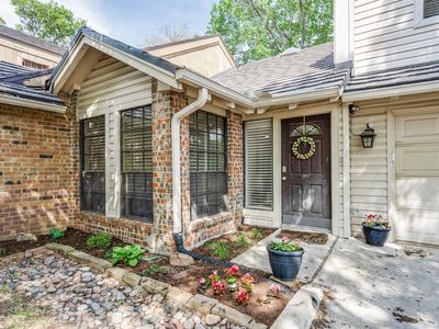 2909 Clear Springs Dr