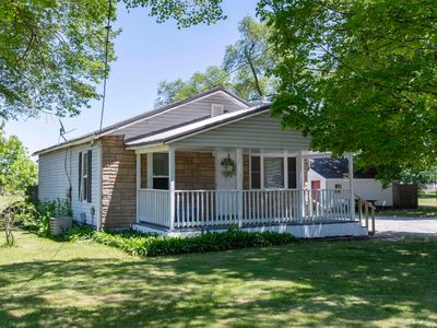 2902 Edwardsburg Ave