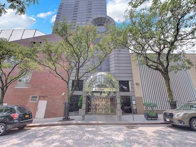 530 E 76th St APT 33G