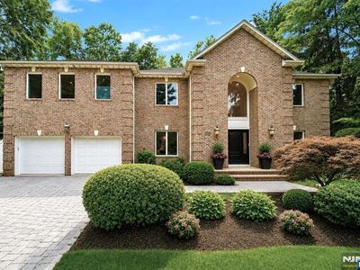 49 Alpine Dr