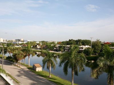 2025 NE 164th St APT 414