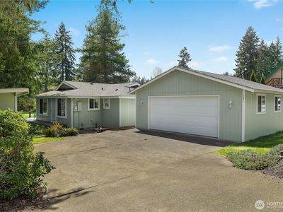 131 N Fairway Drive W