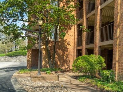3198 Hillsboro Pike