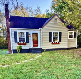 112 Collier Ave
