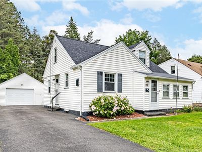 176 Glenbrook Rd
