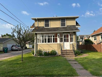 417 N 38th Ave W