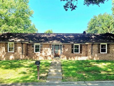 611 La Petitte Ct