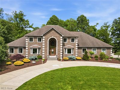 1337 Meadowood Cir