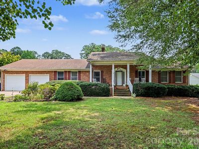 225 Roger Dr