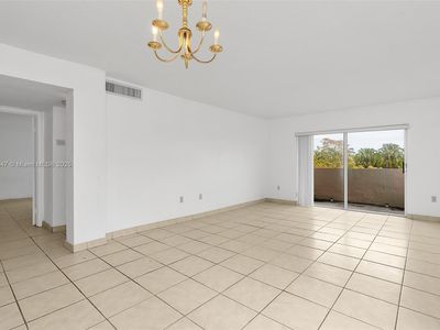 6884 N Kendall Dr APT C404